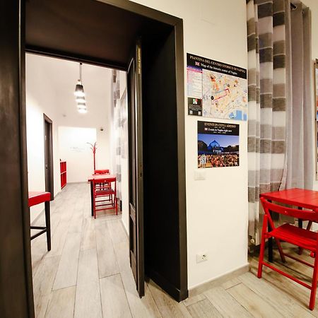 לינה וארוחת בוקר Casa Interattiva Naples'Secrets מראה חיצוני תמונה
